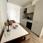 Edificio Senhoras Da Casa - Old Town With Balcony Apartment